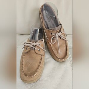 Sperry Tan Boat Shoes with Suede Finish and Non-Slip Sole Womens 9